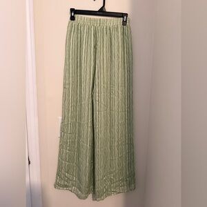 Sage Green Crinkle Wide Leg Pants Elastic Waist Size Small